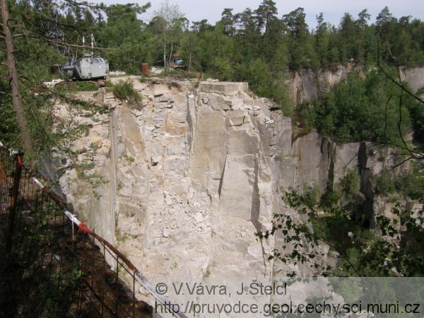 ernovka - jmov lom